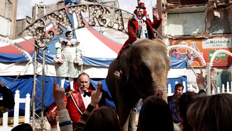 Posljednji cirkus (Balada triste de trompeta), red. Álex de la Iglesia