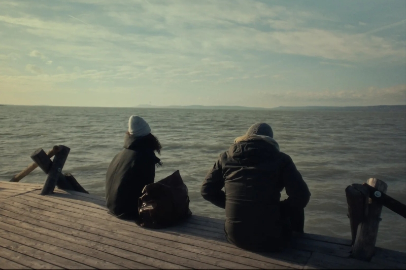 <em>Balaton</em>, red. Balázs Szövényi-Lux, Mađarska, 2025.