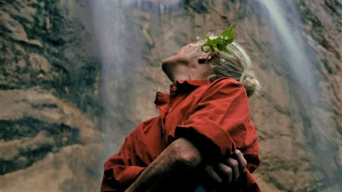 <em>Boja</em> red. Anna Fernandez De Paco 