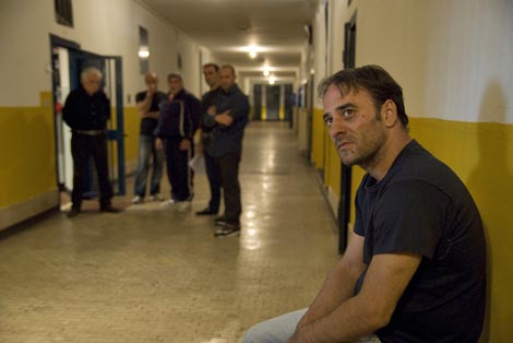 Cezar mora umrijeti (Cesare deve morire), red. Paolo i Vittorio Taviani