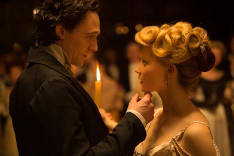 Crimson Peak, red. Guillermo del Toro