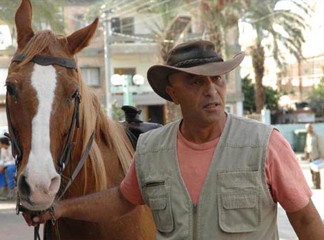 Moradov otac u filmu Dječak dupin (Dolphin Boy), red. Dani Menkin, Yonatan Nir