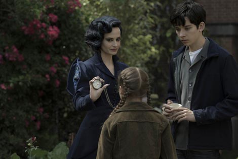 Dom gospođice Peregrine za čudnovatu djecu (Miss Peregrine s Home for Peculiar Children), red. Tim Burton