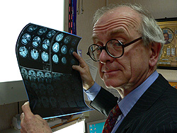 Engleski kirurg (The English Surgeon), red. Geoffrey Smith