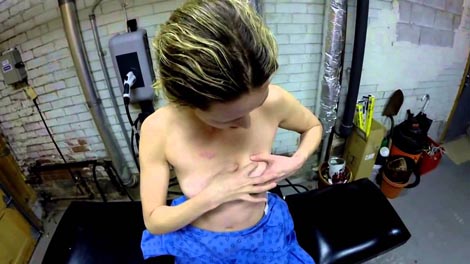 Gnijezdo /The Nest), red. David Cronenberg