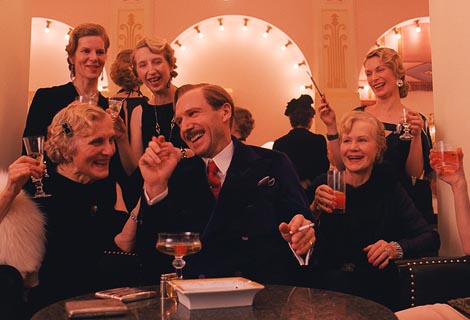 Hotel Grand Budapest (The Grand Budapest Hotel), red. Wes Anderson