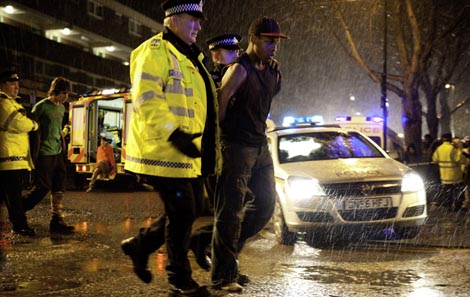 Invazija kvarta (Attack the Block), red. Joe Cornish