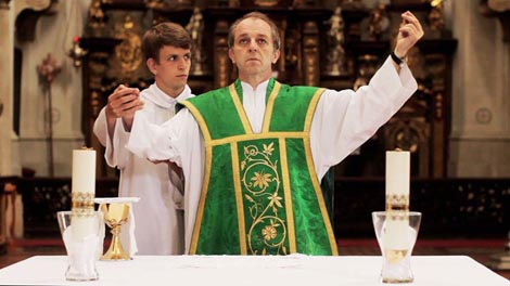 Košnice (Prag), red. Igor Šeregi, Boaz Debby, Michael Carson Lennox, Simon Dolensky, Tomaš Kratochvil