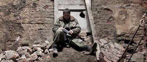 Neprijatelj, red. Dejan Zečević