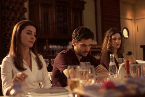 U gradu bez granica (En la ciudad sin limites, 2002), red. Antonio Hernandez