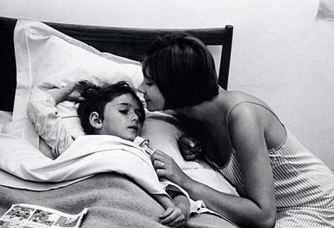 Udana žena (Une femme mariée), red. Jean-Luc Godard