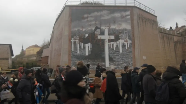 <em>Veće od traume</em>, red. Vedrana Pribačić, 2022.