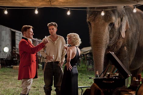 Voda za slonove (Water for Elephants), red. Francis Lawrence