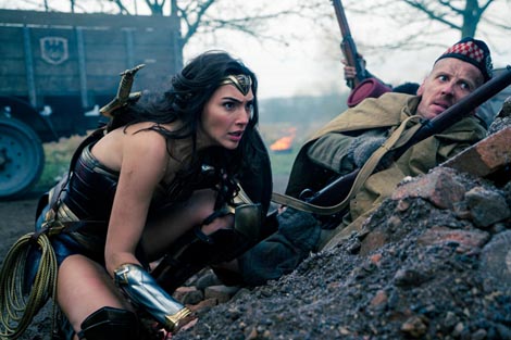 Wonder Woman, red. Patty Jenkins