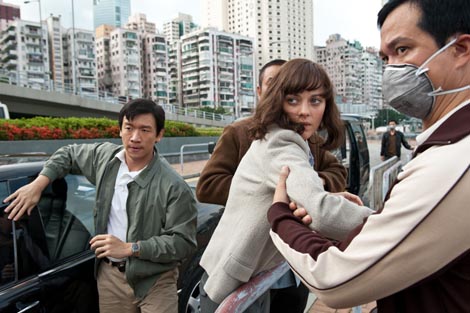 Zaraza (Contagion), red. Steven Soderbergh