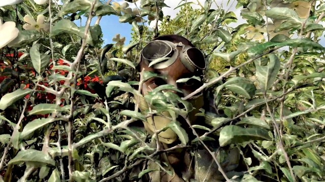 <em>Kako nestati</em> (<em>How to Disappear</em>), Total Refusal (Robin Klengel, Leonhard Müllner, Michael Stumpf)